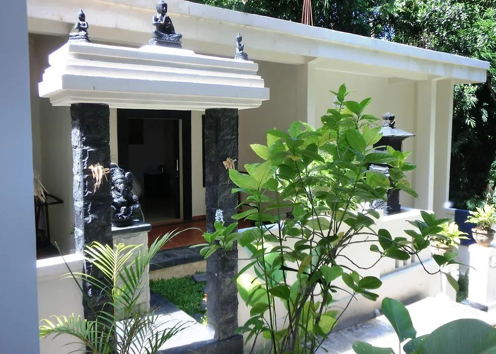 Latugu Homestay Ubud 0*, Убуд
